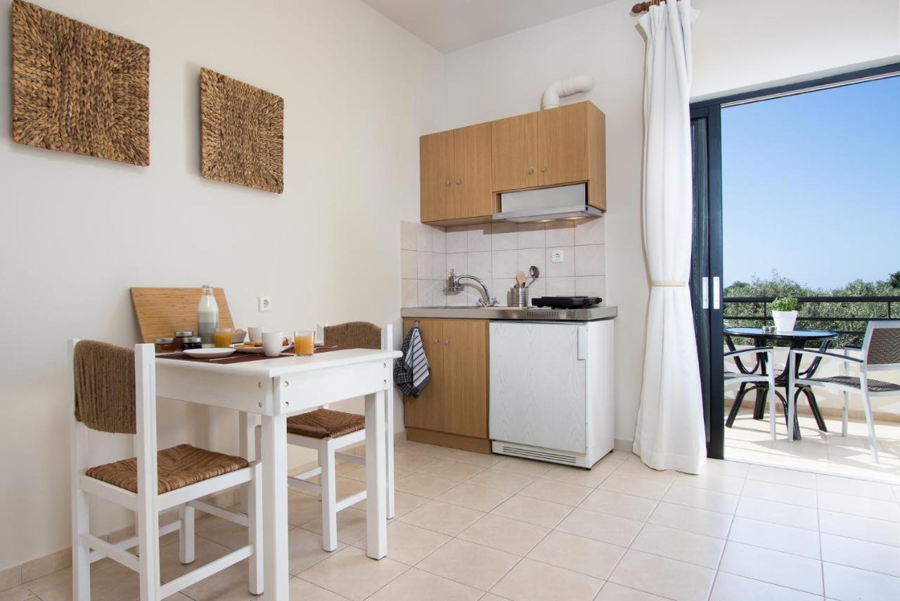Kanso Rooms Galatas  Exterior photo