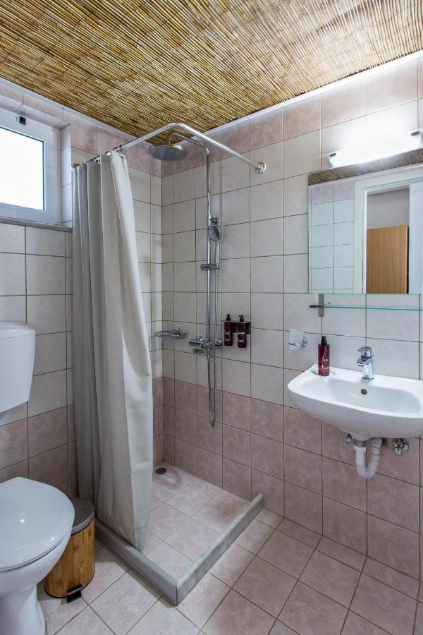 Kanso Rooms Galatas  Exterior photo